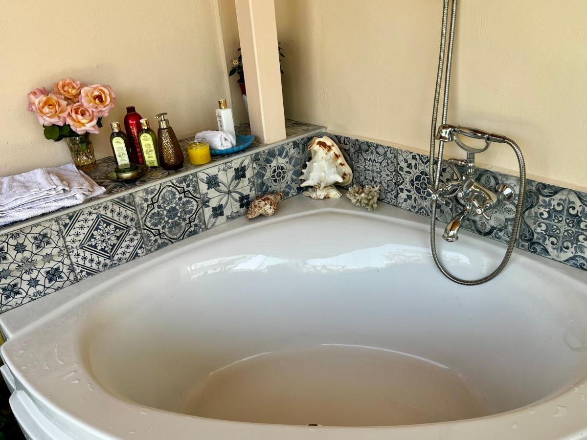 Holiday Oasis With Private Patio And Hammam-Style Bath In Chora-Pithagoreo, Samos Island Villa Pythagóreion Esterno foto